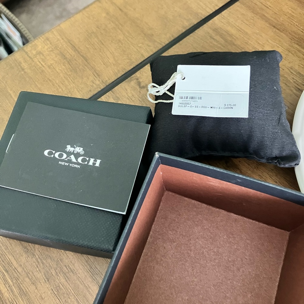 Coach Watch - Picture 4 of 5